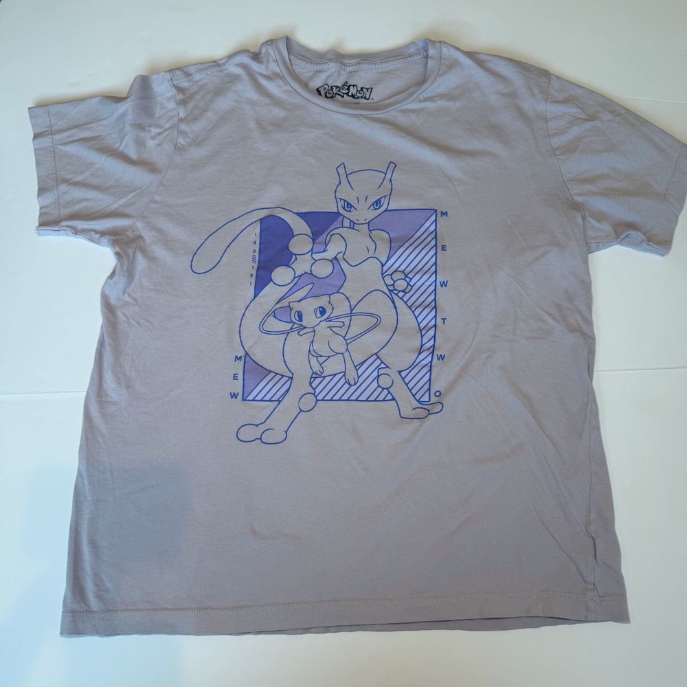 Pokémon Mew & Mewtwo Graphic T-Shirt Men’s Size L Gray Nintendo Official